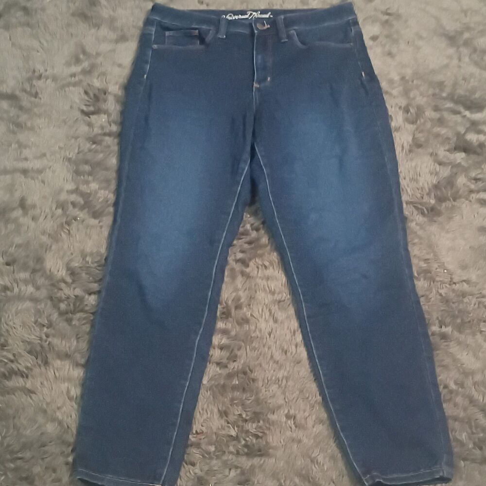 Universal Thread Women's Blue Denim Jeans 5-Pocket Logo Button Solid Dark Wash
